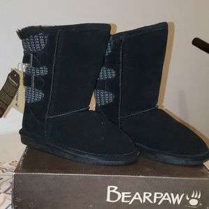 Bearpaw winter boots size 1